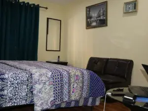 QB Elegant Villa with Valley View