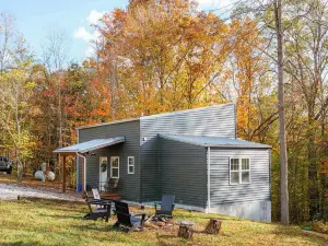 เดอะ ทรีท็อป รีทรีต แฟมิลี เก็ตอะเวย์ อิน ซีนิก ฮอกกิง ฮิลส์