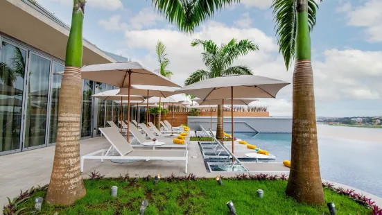 Noom Hotel Abidjan Plateau