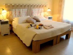 Eremes Rooms & Apartments