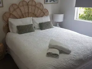Cosy Buderim home away from home