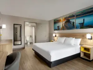 Days Inn by Wyndham Apopka/Orlando