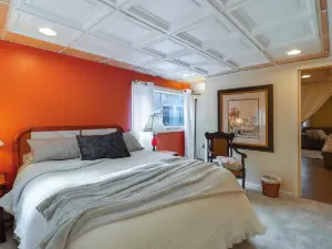 Mtn-view Balcony! Convenient Apt Near Jim Thorpe