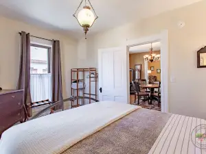 Sugar River Suite - Your Sweet Escape in the Heart of it All!