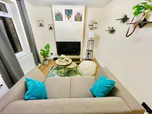 Charter House with Good Wifi