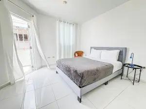Arecibo Hotel 3202