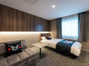 ＴＨＥ　ＳＴＩＬＬ　ＨＯＴＥＬ