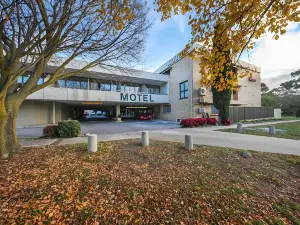 Belconnen Way Hotel & Serviced Apartments