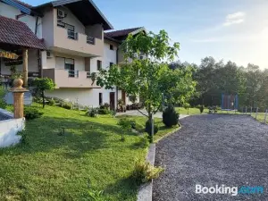 Guest House Bunčić Rooms & Apartments