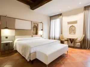 Ferrara Rooms
