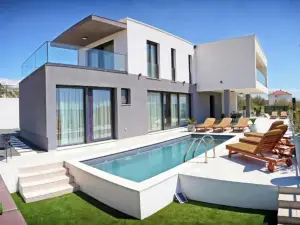 Villa Seabatical