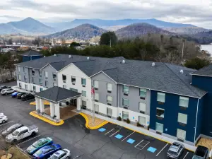 Holiday Inn Express & Suites HIAWASSEE by IHG