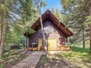 Beautiful McCall Cabin Perfect for Families!