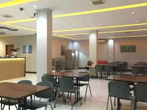 Shorea Inn Sampit