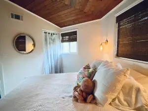 Island Getaway•Beach House•Water View•Dock•Pets•Little Gasparilla Island, WiFi