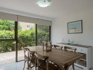 Norfolk Luxury Beachfront Apartments Main Beach