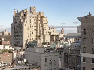 Lowell Hotel