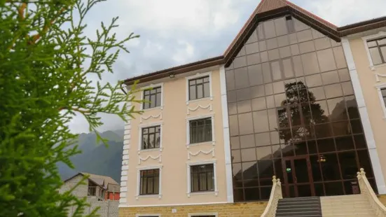 Hotel Kavkaz