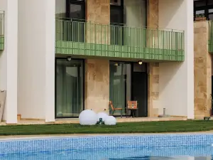 Hypnose Resort by the Sea