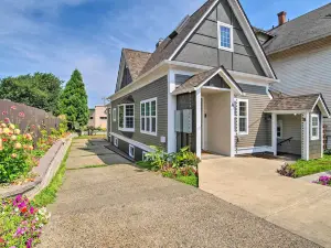 Renovated North Bend Cottage Near Eateries!