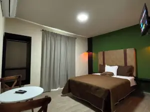 RoyalMadero Inn Playa