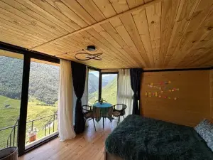 HIKING Cottage