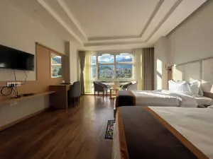 Hotel Ananda