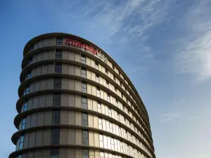 IntercityHotel Amsterdam Schiphol Airport