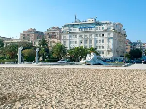 Hotel Esplanade