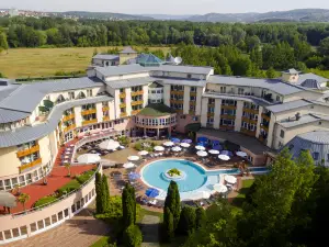 Lotus Therme Hotel & Spa