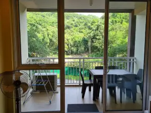 Pico de Loro by Billyn 2-1 bdrm