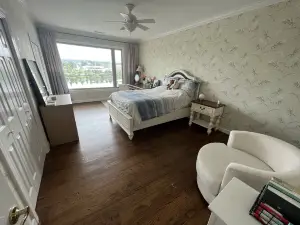 Gorgeous Savannah River Front House