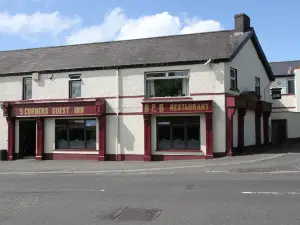 5 Corners Guest Inn