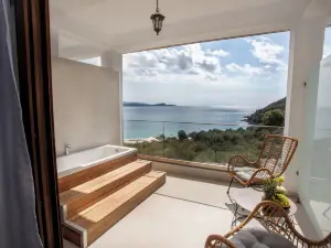 Enjoy Lichnos Bay Village, Camping, Hotel and Apartments