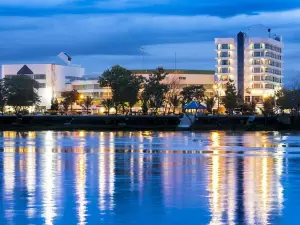 Viang Tak Riverside Hotel