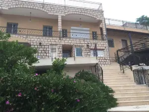 Mensa Christi Guesthouse