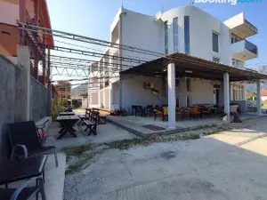 Apartments Dea