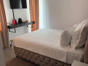 Casuta de pe Ses