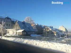 Pension Zur Wartburg