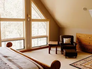 Secluded Bay of Beaver Dam Lake - Northwoods WI Paradise