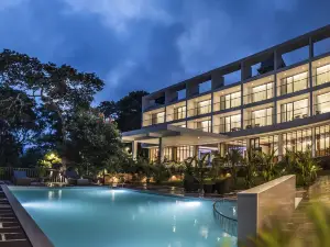 Wild Avenue Resort & Spa