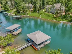 Lakefront Getaway Dock Fire Pit Kayak Games