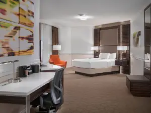 Delta Hotels Edmonton Centre Suites