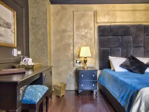 Julina Boutique Living