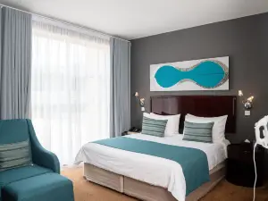 Tlotlo Hotel & Conference Centre