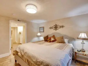Secluded Elizabeth Apt on 3 Acres Pets Welcome!