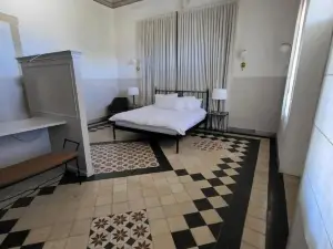 Cohen's Boutique Hotel