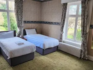 The Limes Hotel