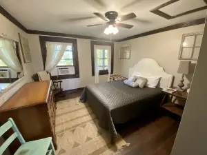 Secluded Cabin 365° Views  Pet Friendly Fire Pits #1 Place to Enjoy Fall Foliage