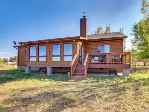 Pet-Friendly Show Low Cabin with 1-Acre Fenced Yard!